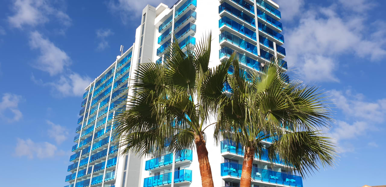 Außenansicht BG Tonga Tower Design Hotel & Suites