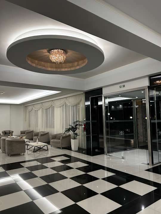 Lobby Grand Blue Beach Hotel