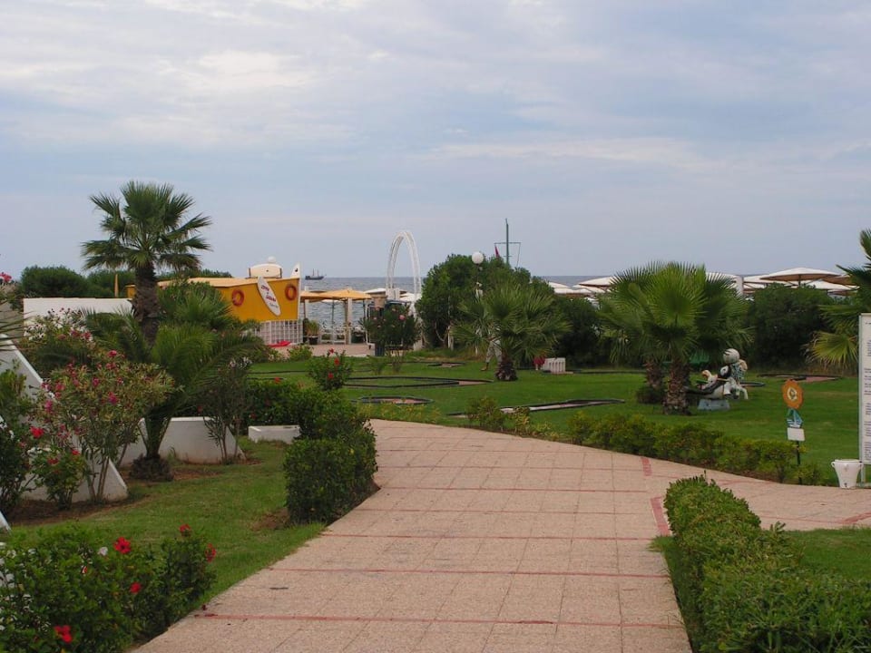 Innengarten Hotel El Mouradi Palm Marina