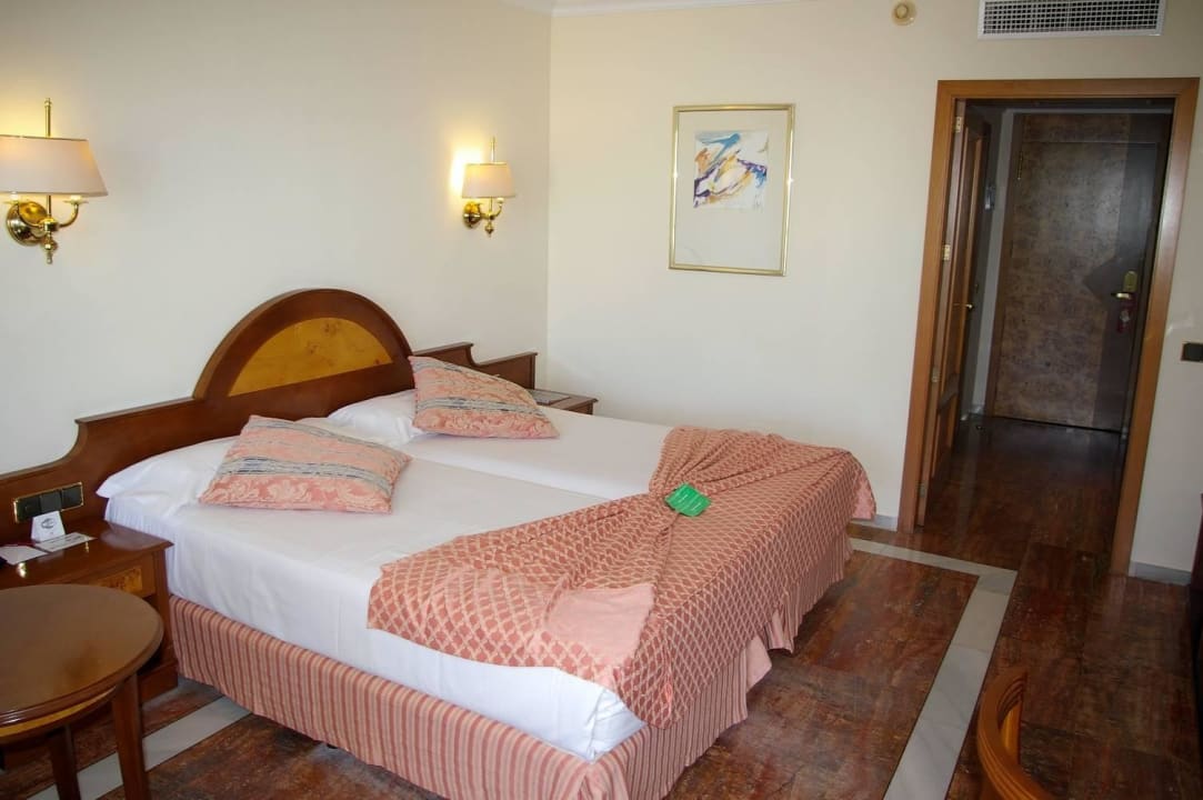 Innenansicht Zimmer Hotel Serrano Palace