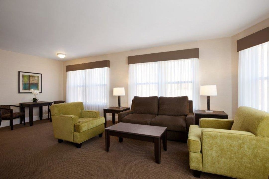 King Suite Living Room Hotel Versey