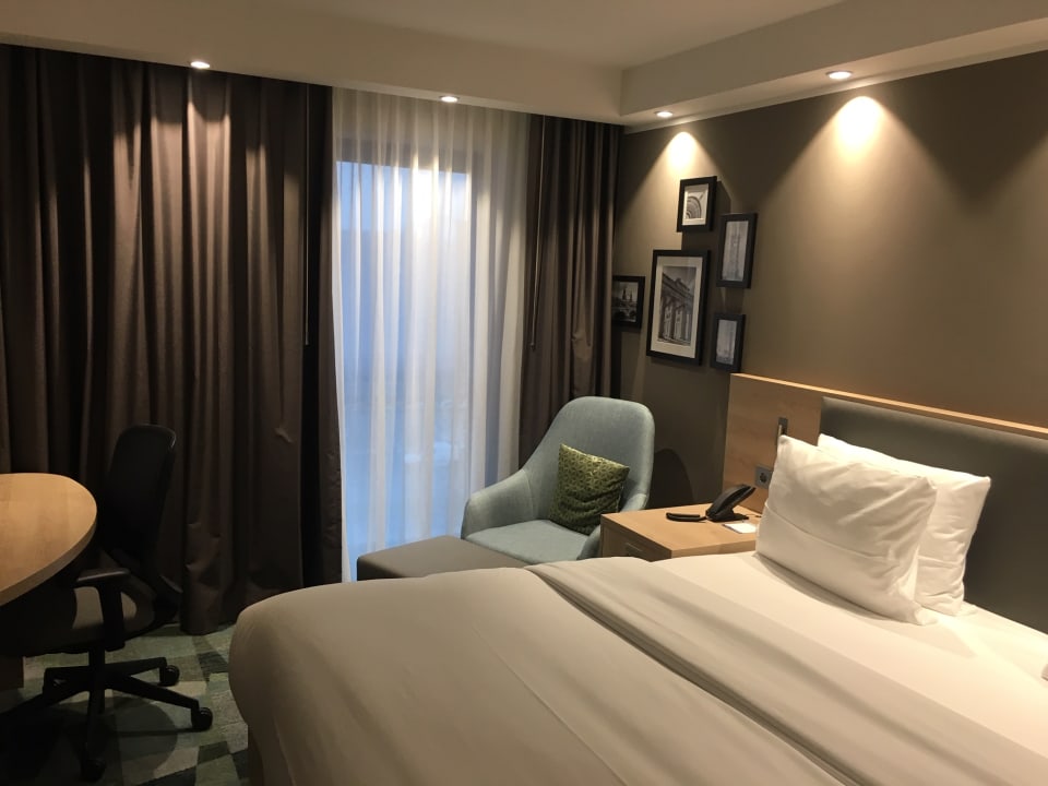 Zimmer Hampton by Hilton Berlin City East Side Gallery