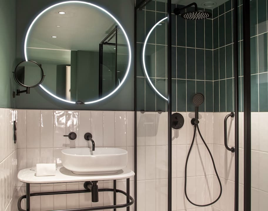 Zimmer Se Catedral Hotel Porto, Tapestry Collection By Hilton