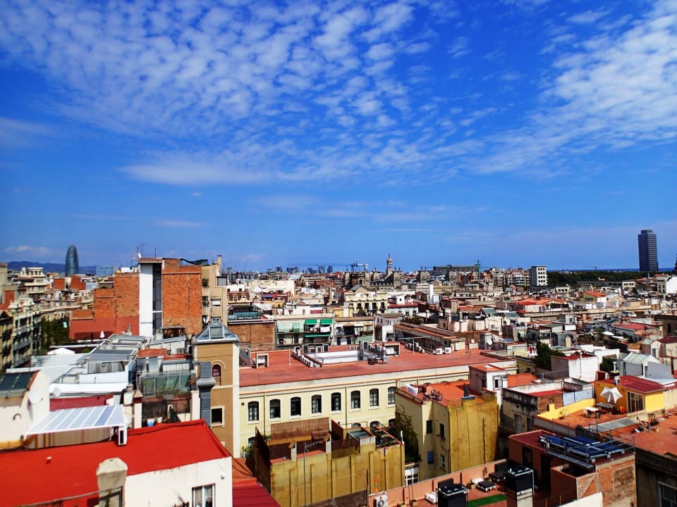 Hammer Ausblicke von der Dachterrasse Yurbban Trafalgar Hotel