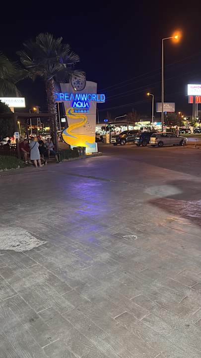 Außenansicht Dream World Aqua Hotel