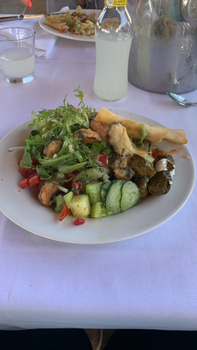 Gastro Kernos Beach Hotel & Bungalows