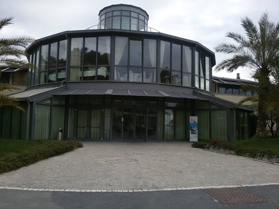 Hoteleingang Hotel Riviera dei Fiori