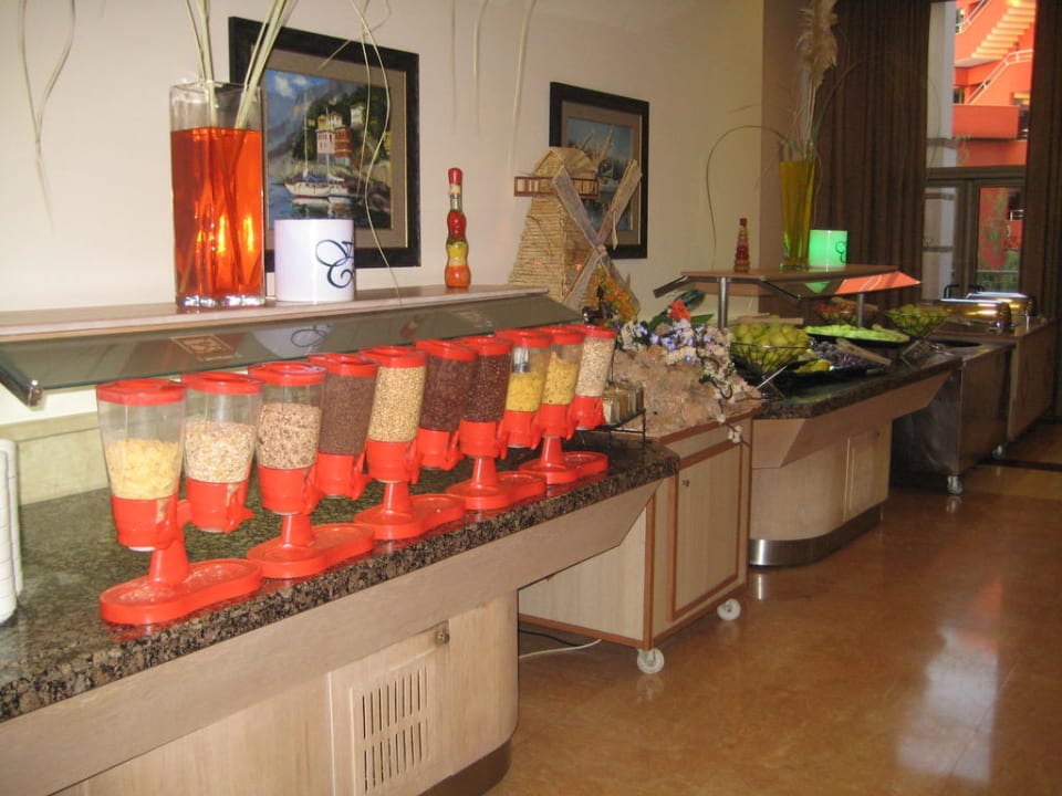 Beim Frühstück Fame Residence Lara & Spa