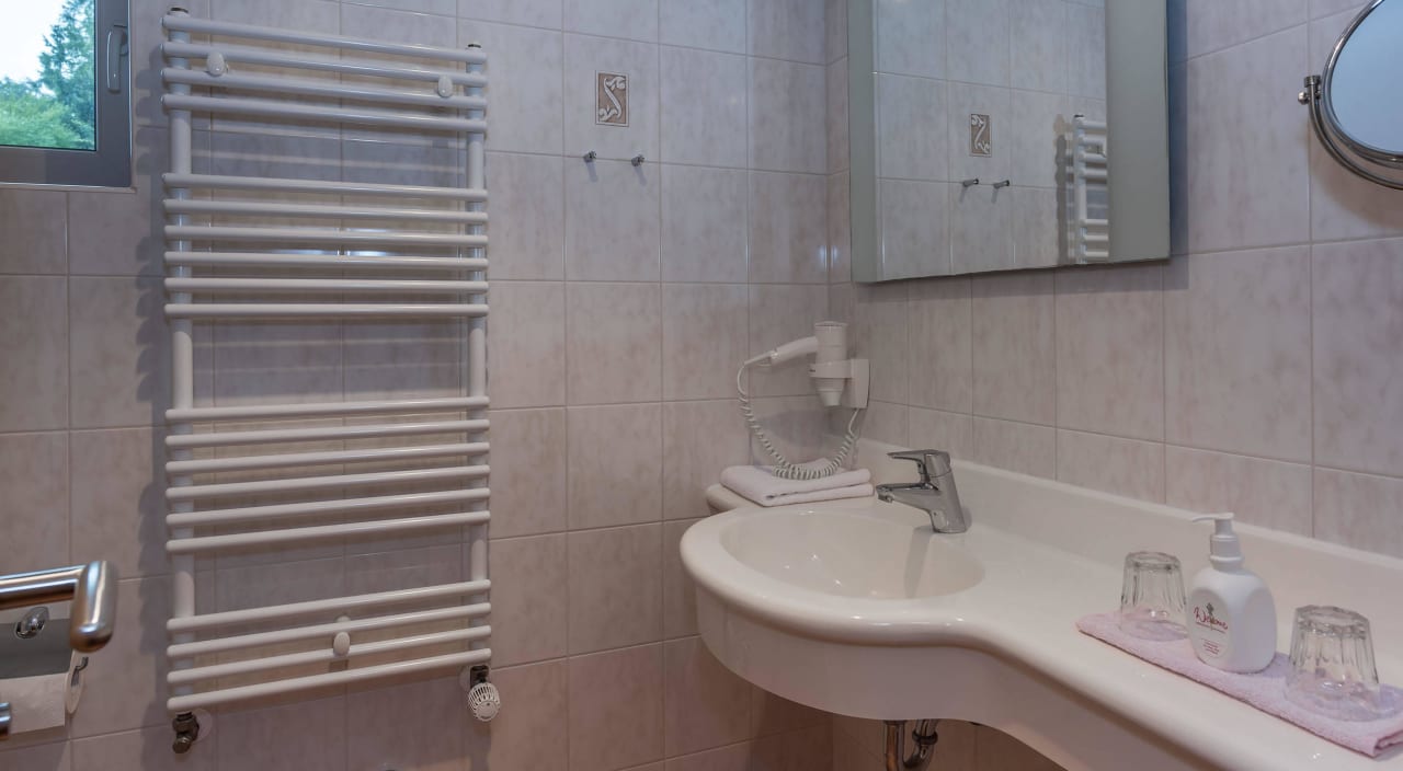 Bad Familienzimmer Hotel Mutz 2255 Hotel Mutz Garni