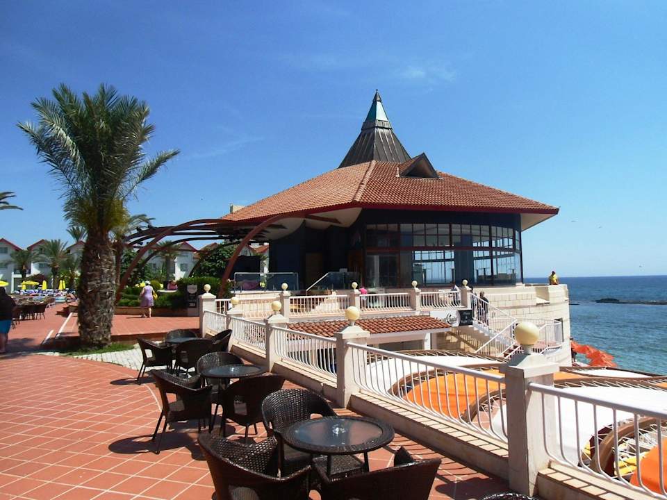 Poolbar Salamis Bay Conti Resort Hotel & Casino