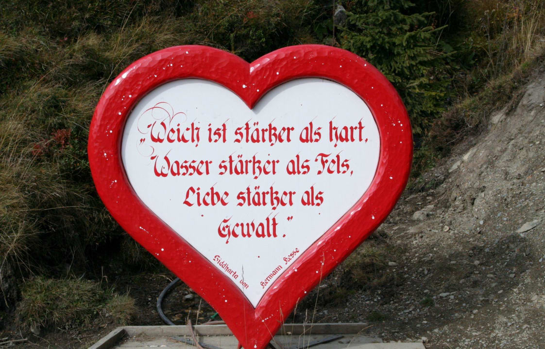 Einfach auf sich wirken lassen. Familienhotel Hinteregger