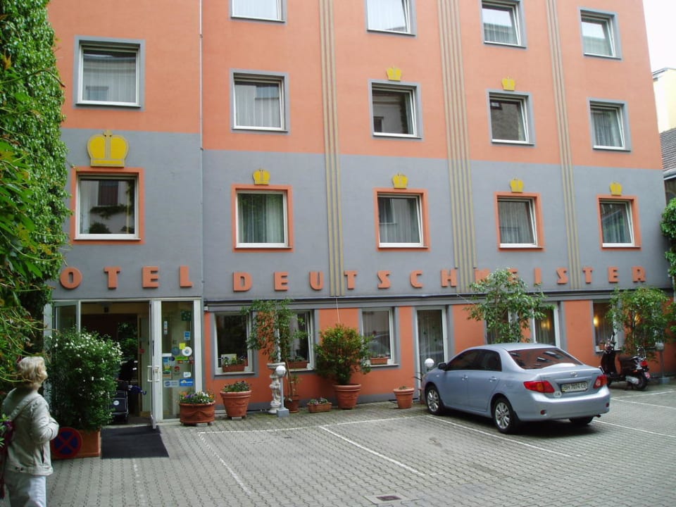 Hotel liegt im ruhigen Hinterhof Hotel Deutschmeister