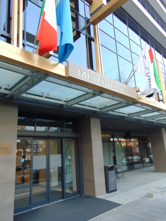 Lobby Mercure Almaty City Center