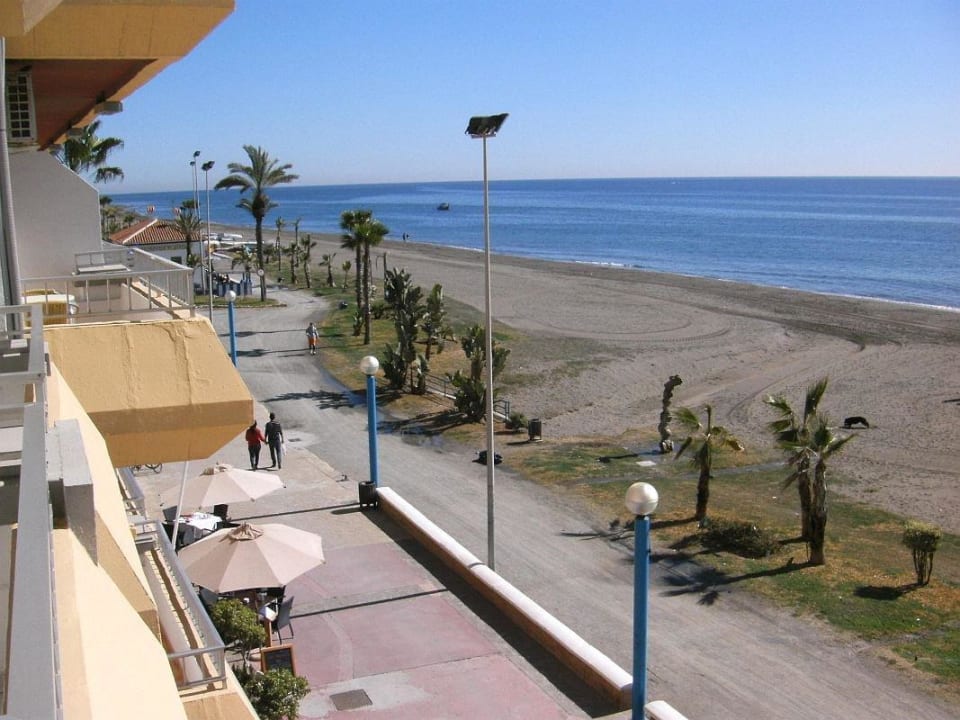 Blick vom Balkon auf die Strandpromenade Hotel Rincon Sol