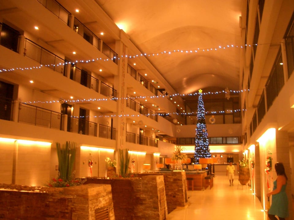 Eingang und Receiption DoubleTree by Hilton Phuket Banthai Resort