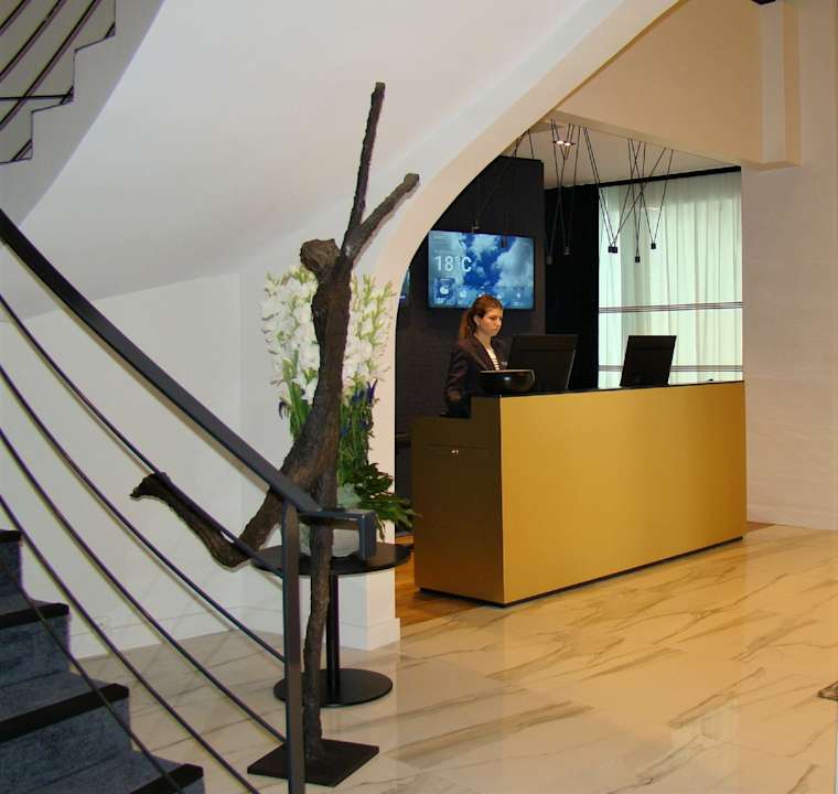 Lobby Hotel L'Amirauté Brest