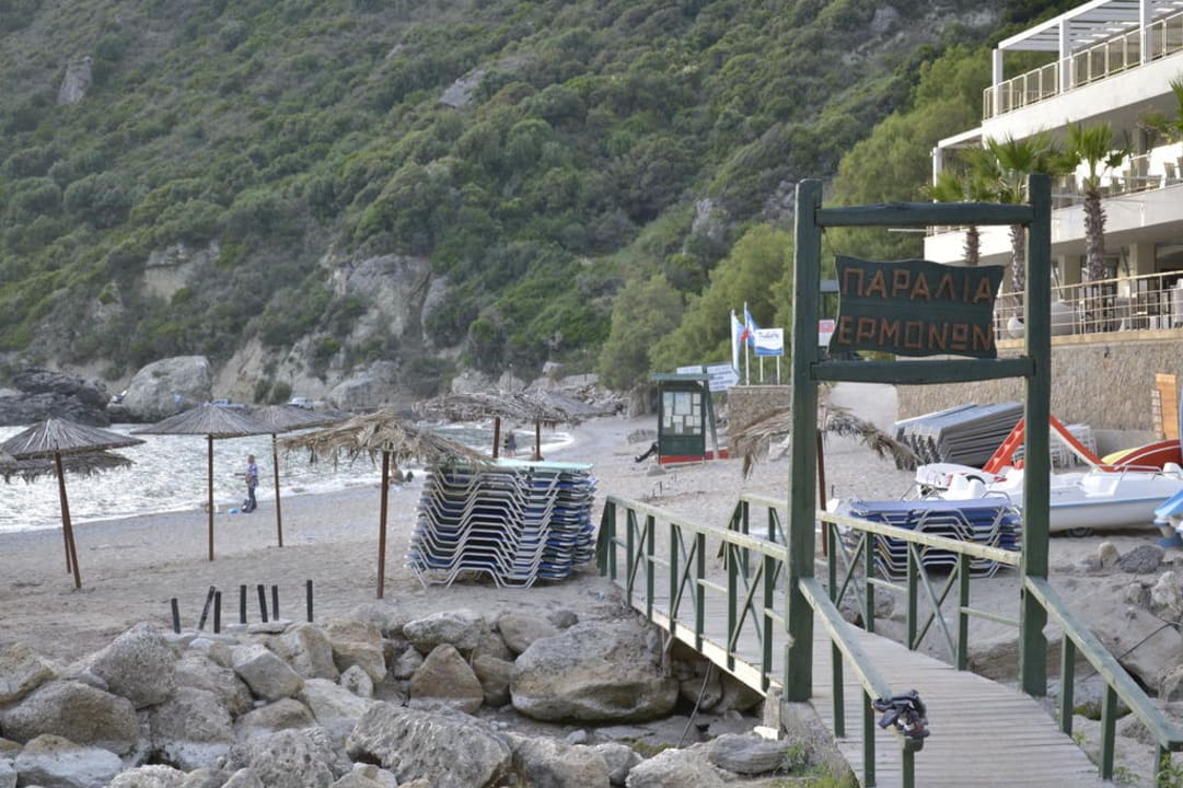 Weg zum Strand Ithea Suites Hotel