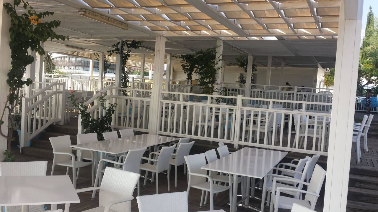Strandbar Can Garden Resort