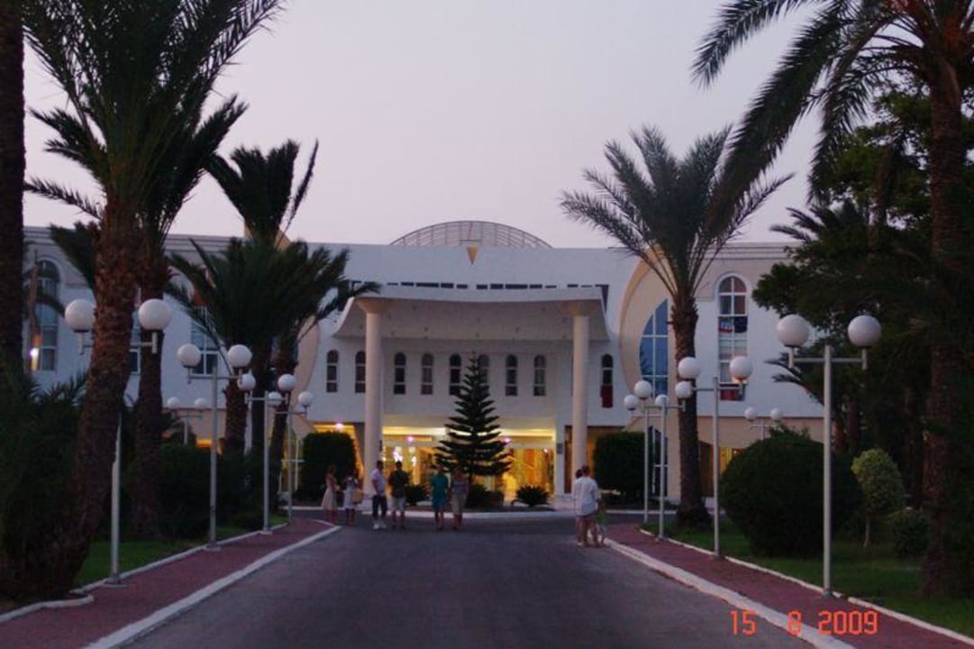 Wygląd zewnętrzny Ruspina Beach Resort