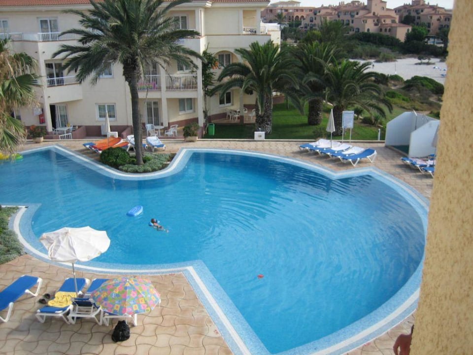 Ausblick vom Balkon auf Pool Grupotel Tamariscos