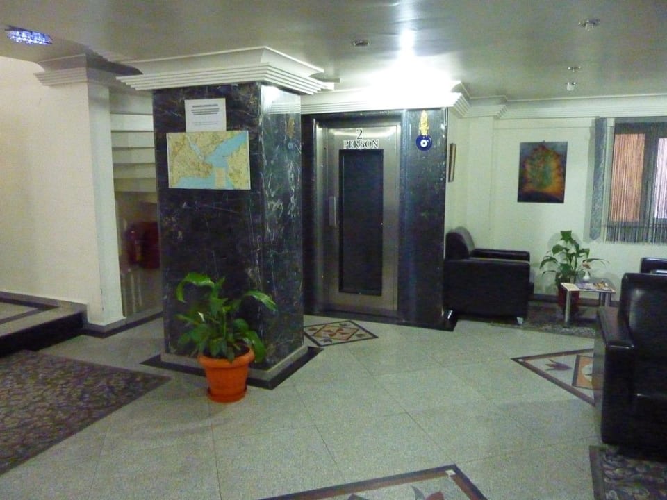 Aufgang und Aufzug die zweite Hotel Antik Ipek