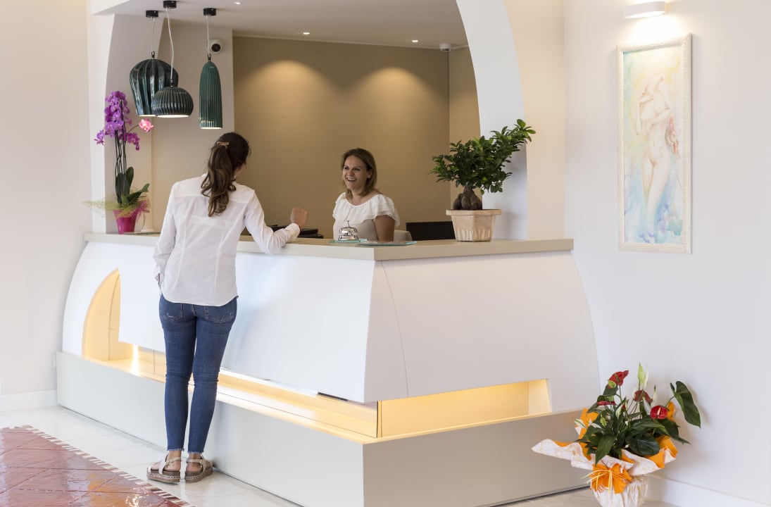 Lobby Suite Hotel L'Oasi di Riaci