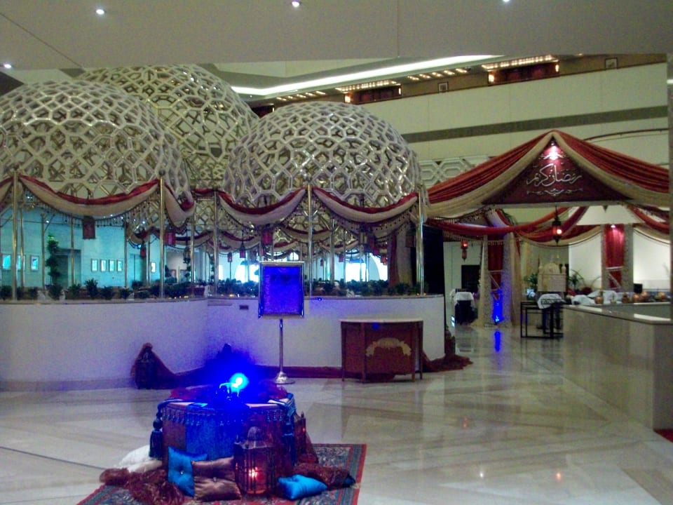 Lobby Sheraton Grand Doha Resort & Convention Hotel