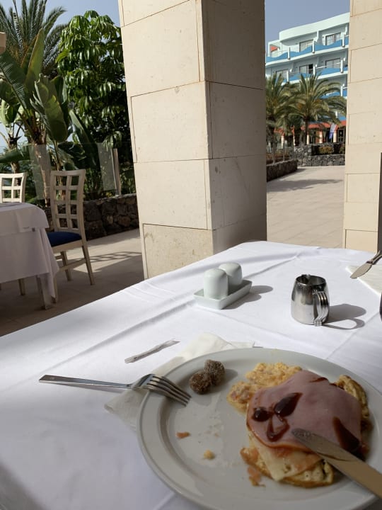 Gastro R2 Pajara Beach