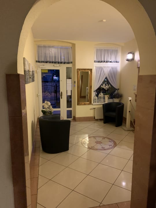 Lobby Villa Casteria