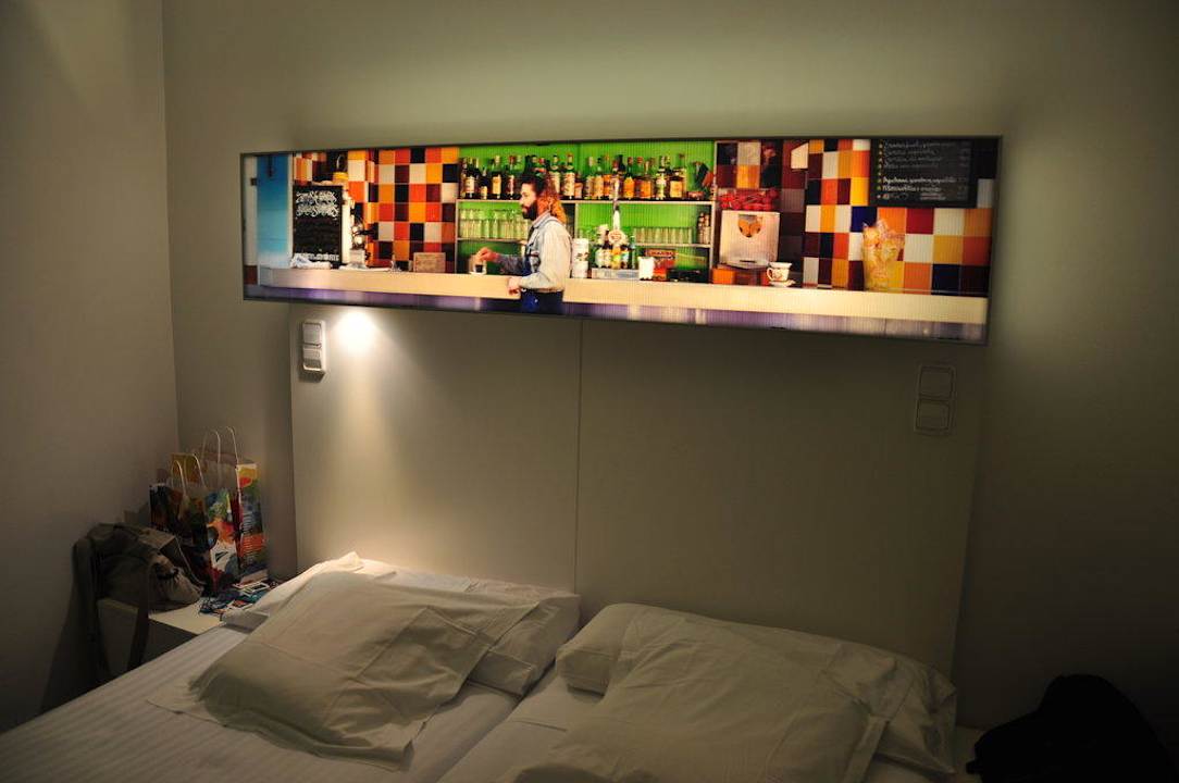 Bett mit Beleuchtung Raval Rooms