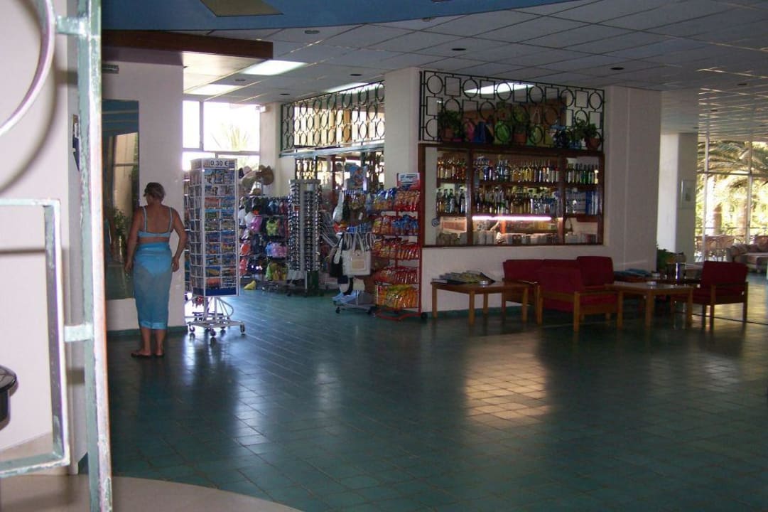 Minimarkt im Hotel Calimera Sirens Beach