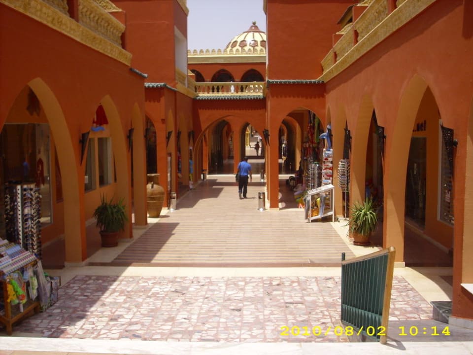 Blick in die Einkaufspassage Pickalbatros Alf Leila Wa Leila Resort - Neverland Hurghada