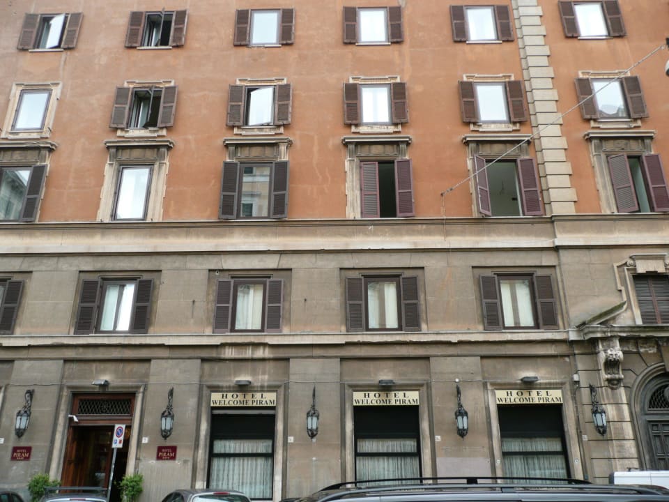 Hotelfront Welcome Piram Hotel