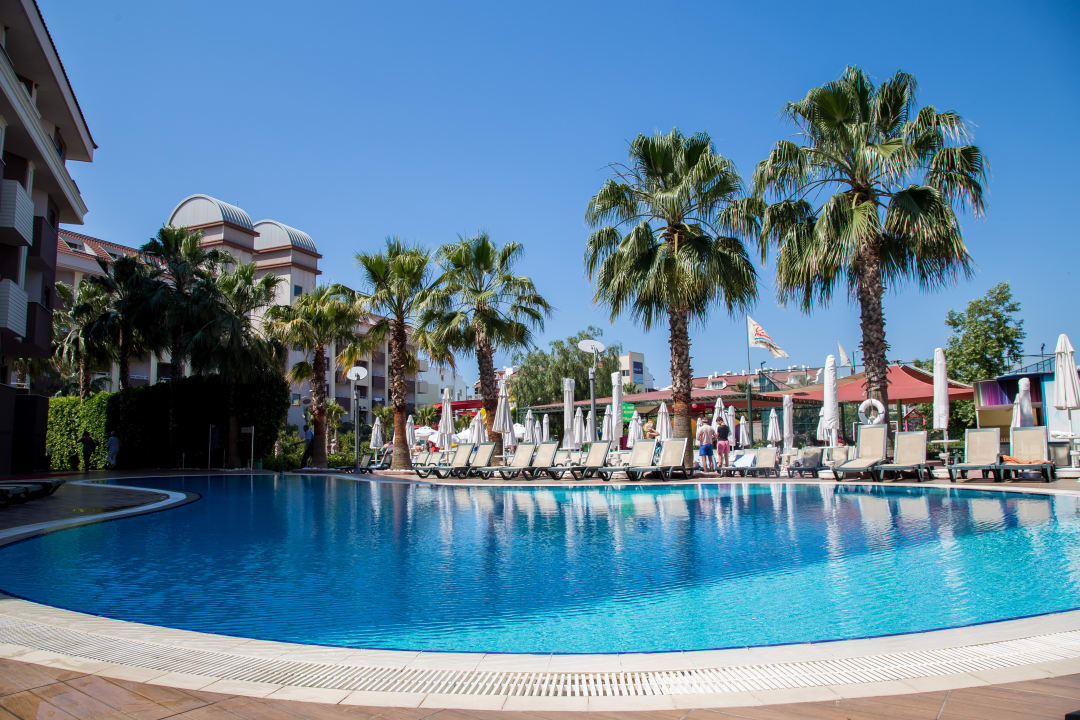 Pool Hane Family Resort