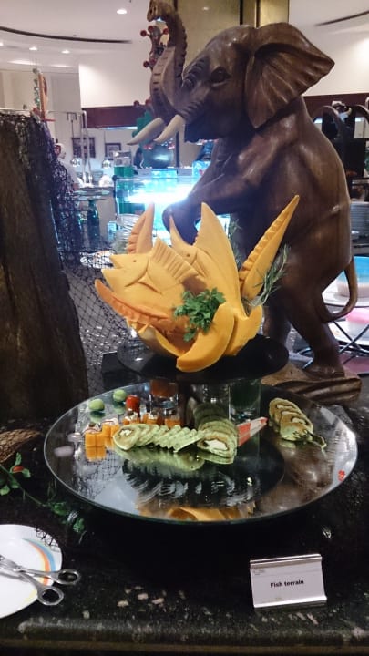 Kunst am Buffet Palm Royale Resort - Soma Bay