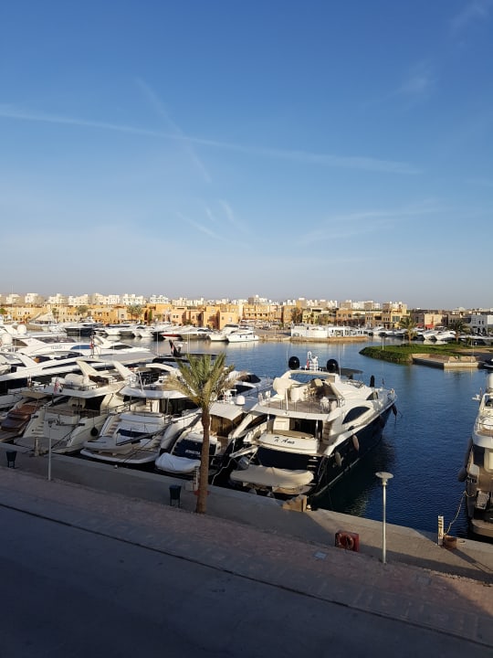 Blick auf die Marina Hotel Three Corners Ocean View prestige - Adults only