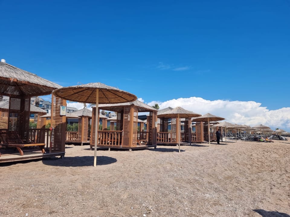 Strand Lago Hotel