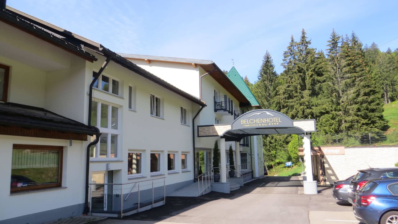 Eingang Belchenhotel Jägerstüble