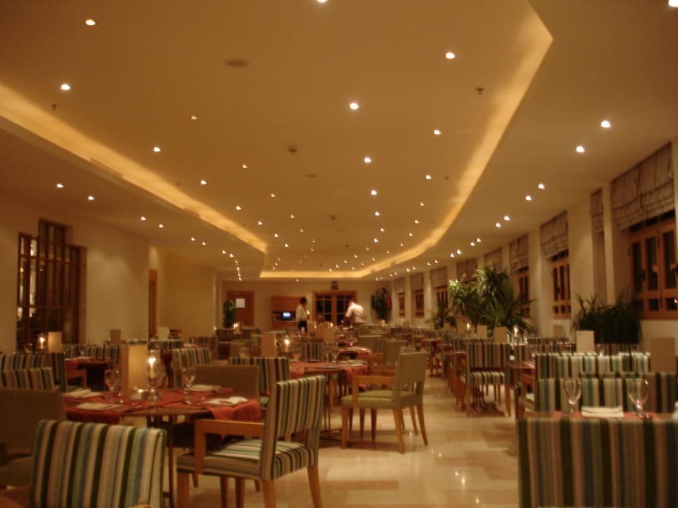Restaurant principal Mövenpick Resort & Spa El Gouna