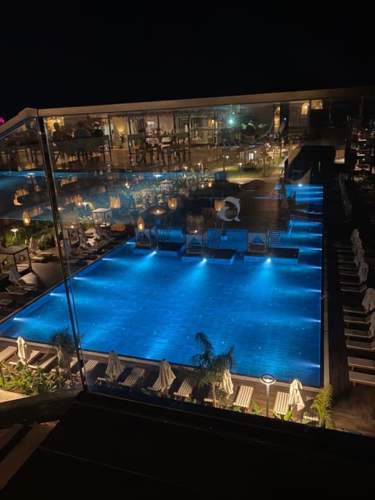 Pool Jacaranda Luxury Resort