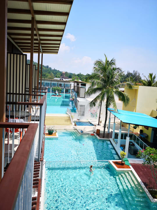 Pool The Briza Beach Resort Khaolak