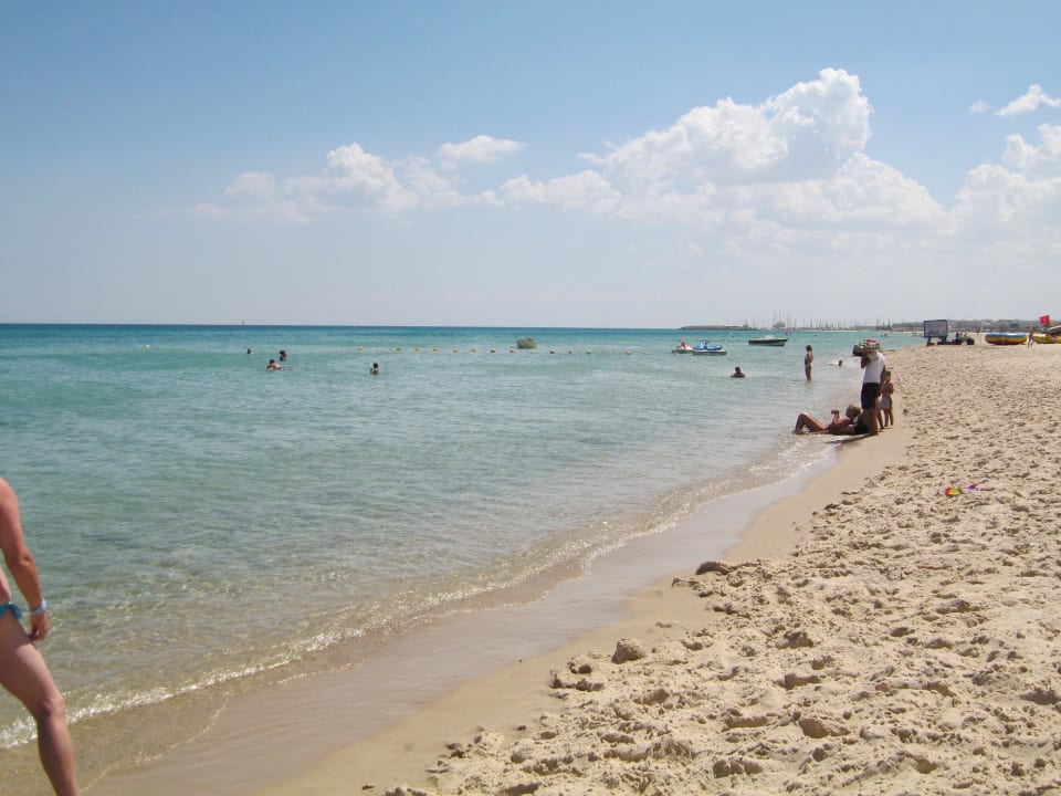 Der Strand Hotel Nesrine