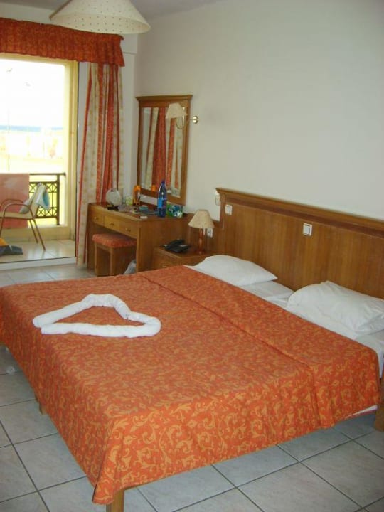 Hotel -  Zimmer Vantaris Palace