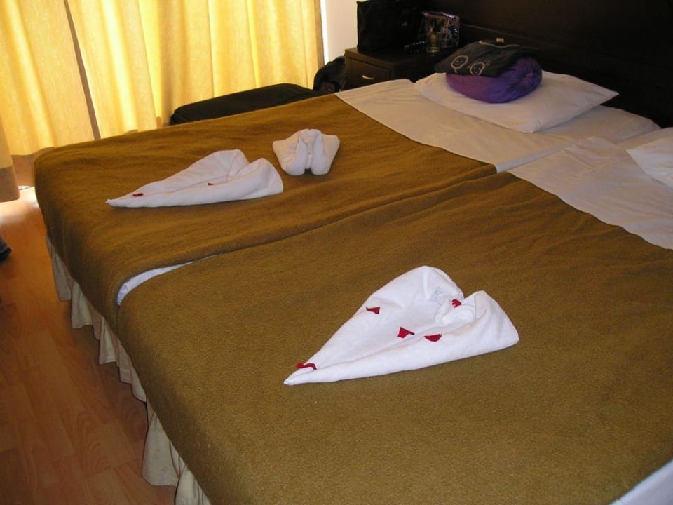 " Geburtstagsbett " Seaden Corolla Hotel