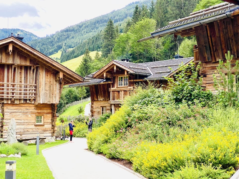 Außenansicht Chaletdorf Auszeit