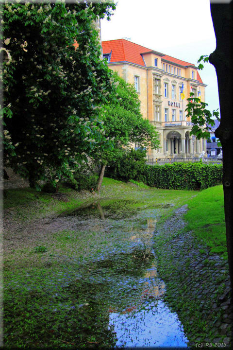 Burggraben mit Deutschem Haus Hotel Deutsches Haus