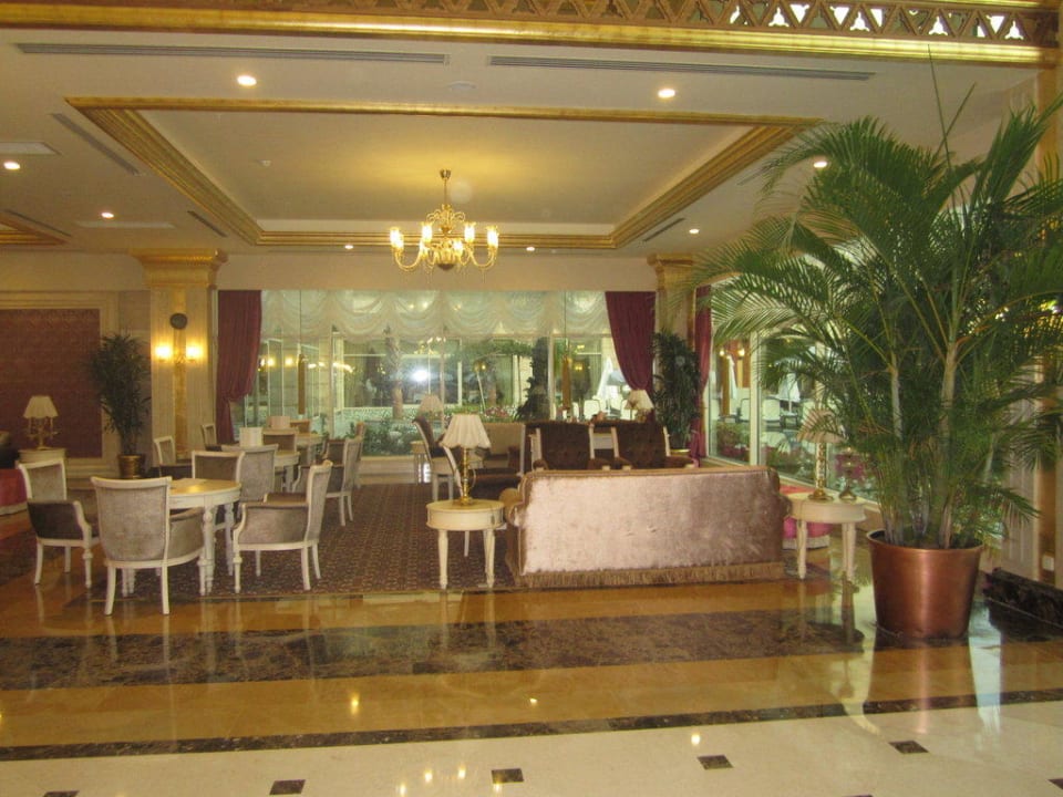 Бар на 1 этаже Diamond Excellence Resort & Spa