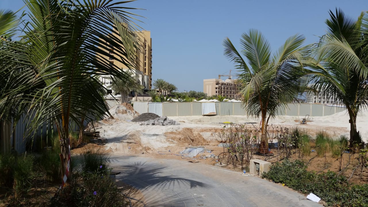 Baustelle Pool DoubleTree by Hilton Resort & Spa Marjan Island