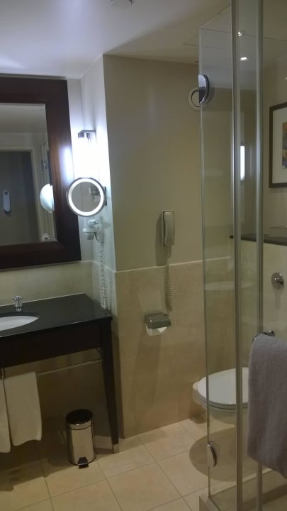 Rechts die Regendusche InterContinental Warszawa