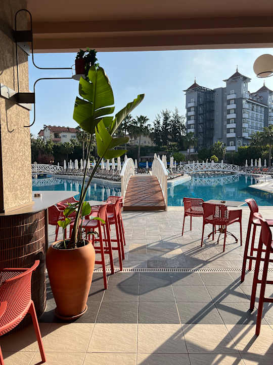 Pool Side Mare Resort & Spa